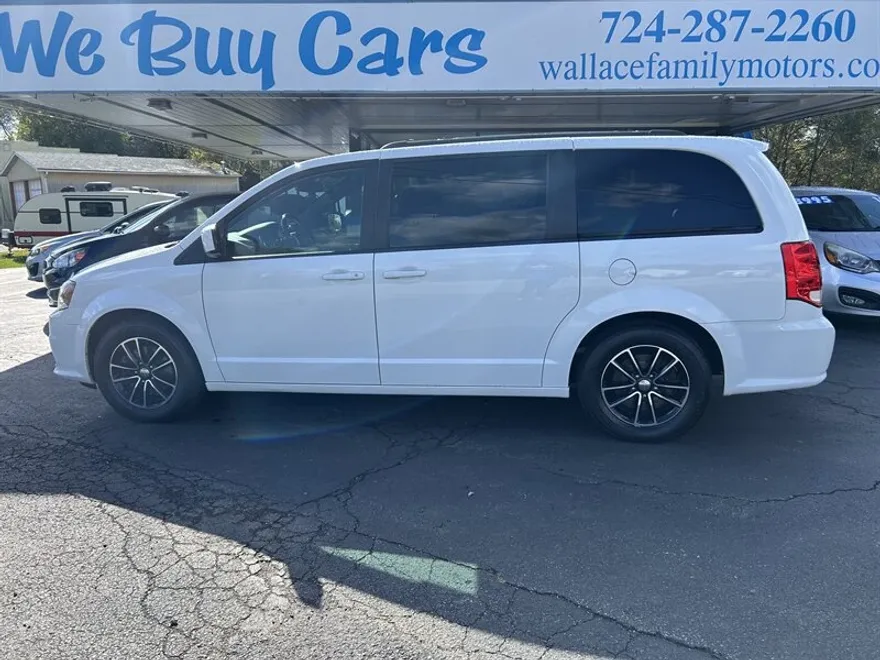 2019 Dodge Grand Caravan GT photo 1