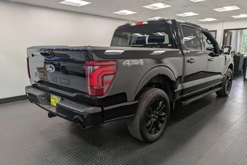 2024 Ford F-150 Lariat photo 1