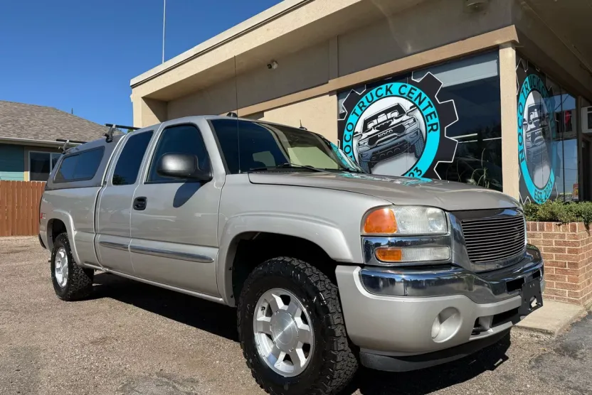 2005 Gmc Sierra 1500 SLE photo 1