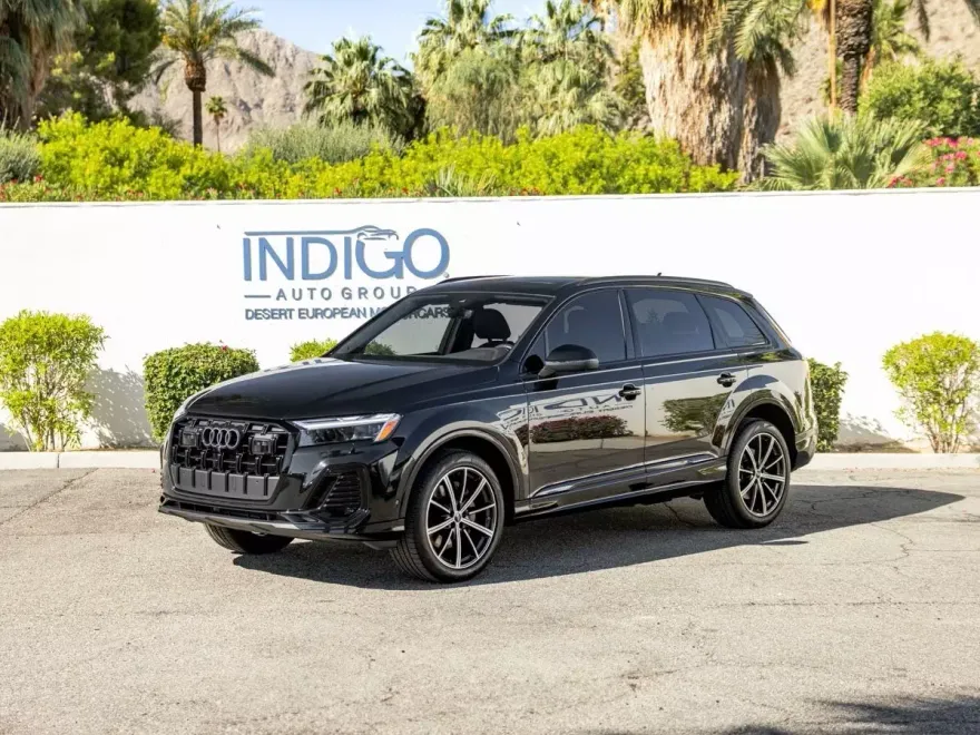 2025 Audi Q7 45 Premium Plus photo 1