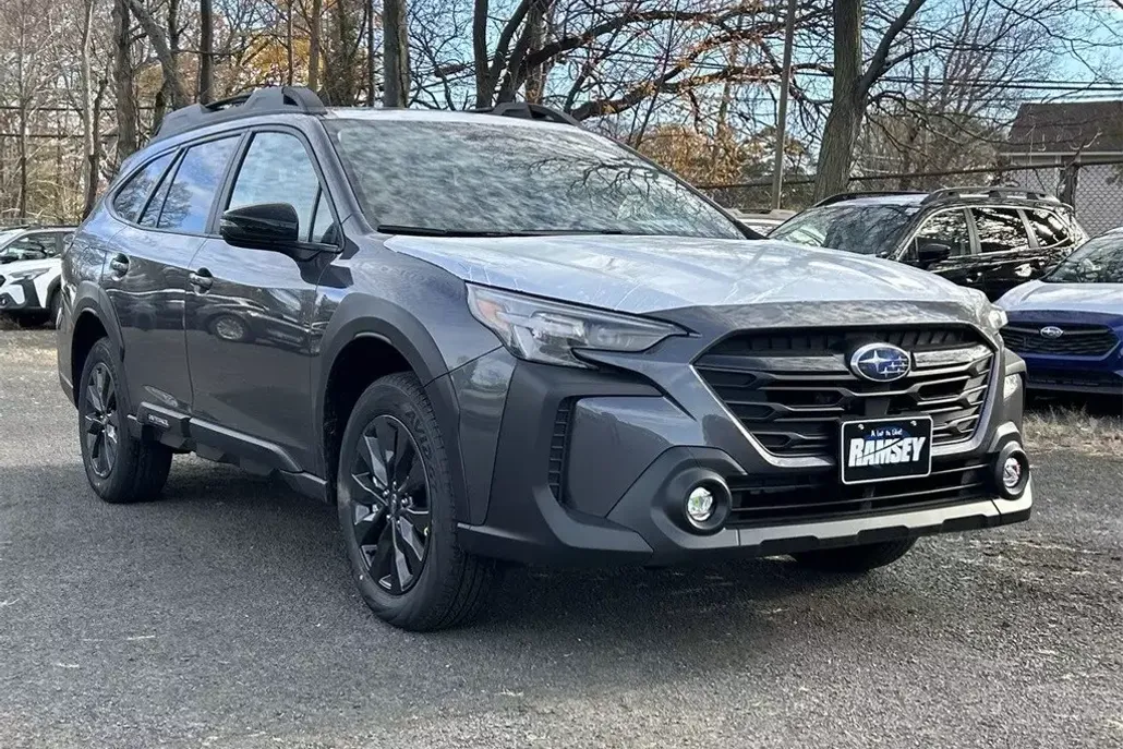 2025 Subaru Outback Onyx Edition photo 1
