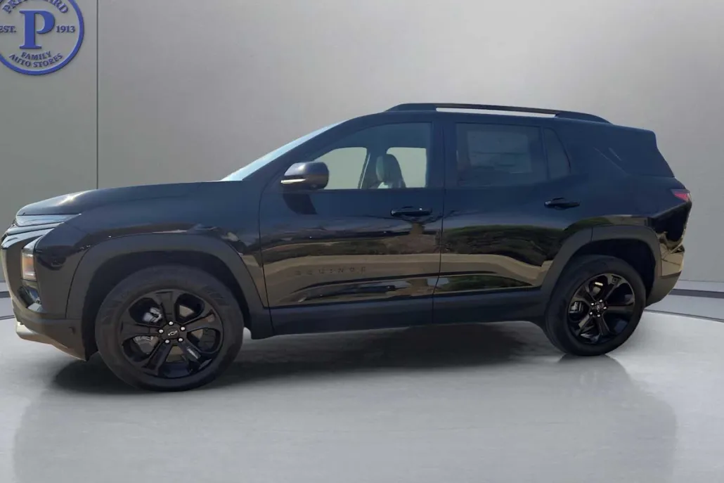 2025 Chevrolet Equinox LT photo 1