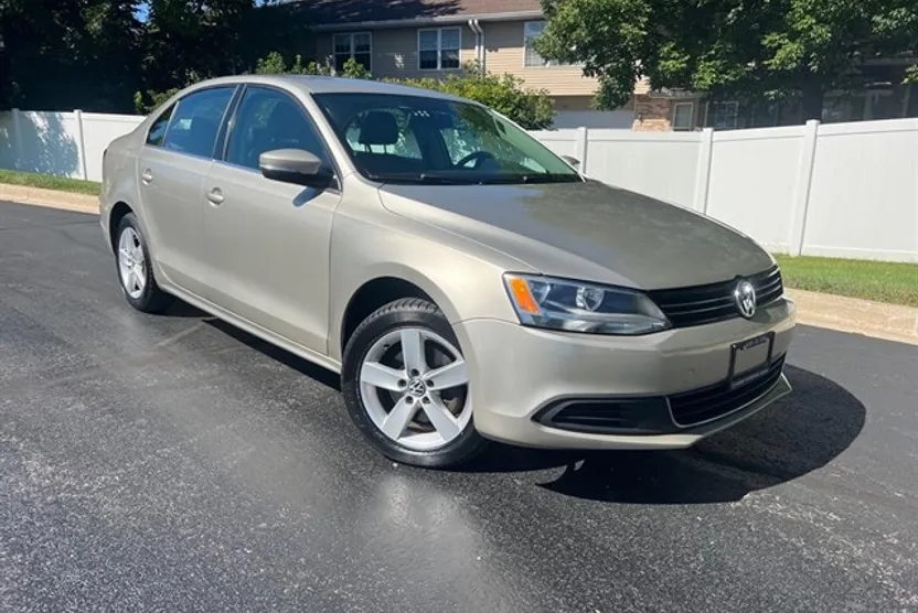 2013 Volkswagen Jetta SE photo 1