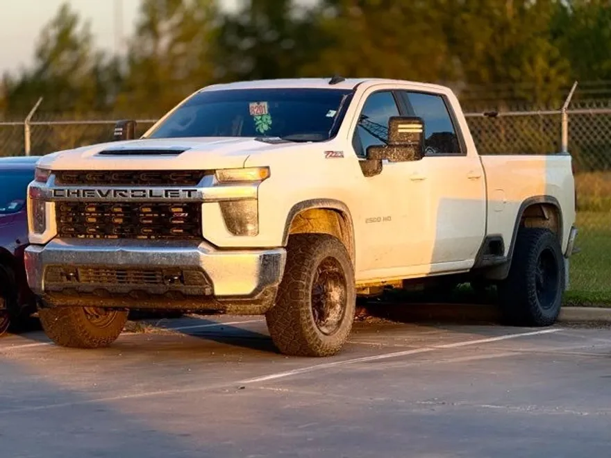 2021 Chevrolet Silverado 2500HD LT photo 1