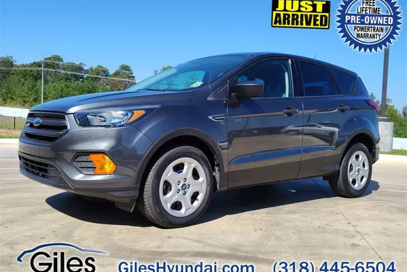 2019 Ford Escape S photo 1