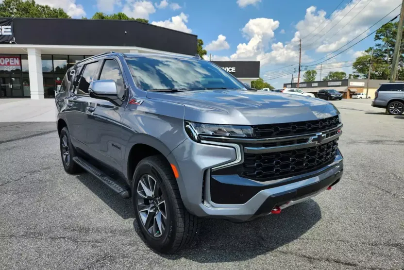 2021 Chevrolet Tahoe Z71 photo 1