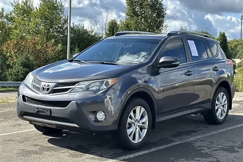 2015 Toyota RAV4 Limited photo 1