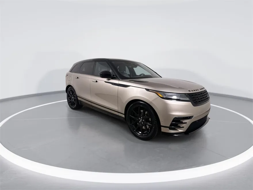 2026 Land Rover Range Rover Velar SE photo 1