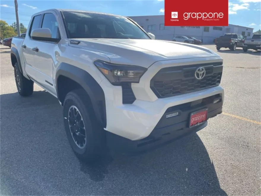 2025 Toyota Tacoma TRD Off-Road 4x4 Double Cab photo 1