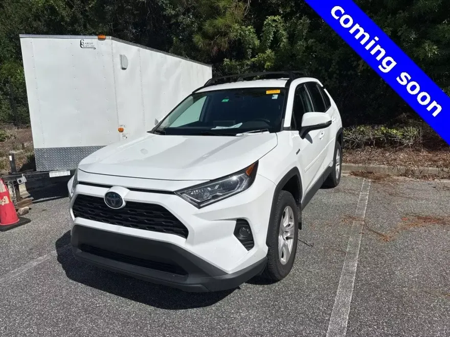 2021 Toyota RAV4 Hybrid XLE photo 1