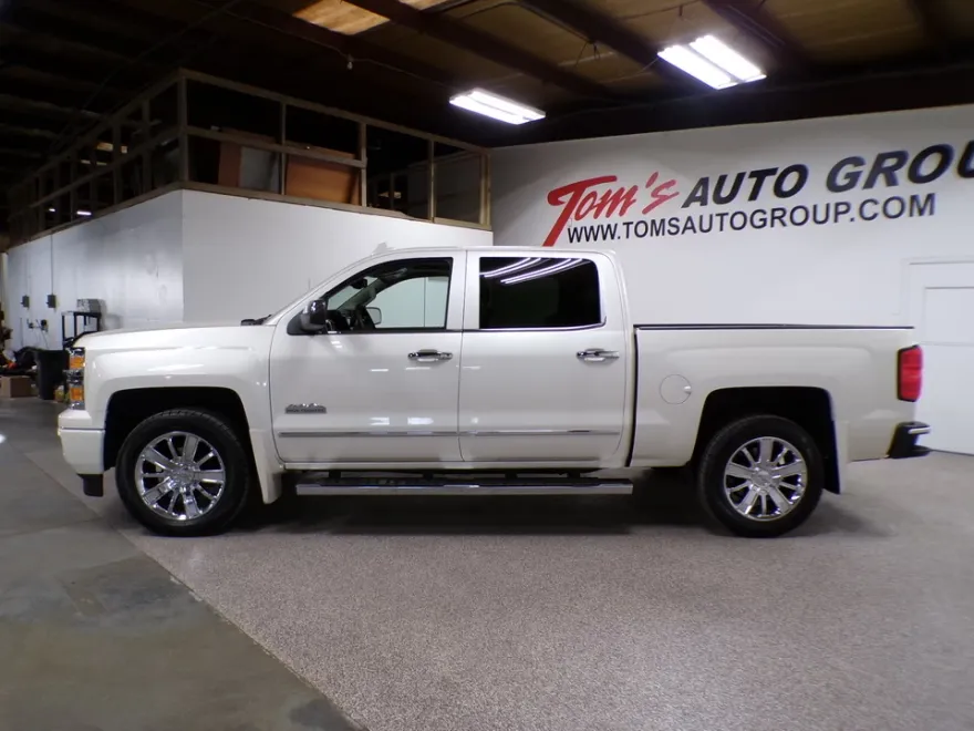 2015 Chevrolet Silverado 1500 High Country photo 1