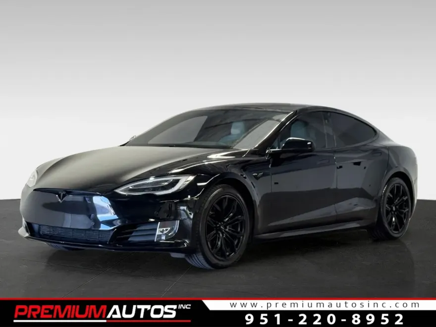2021 Tesla Model S Long Range Plus photo 1