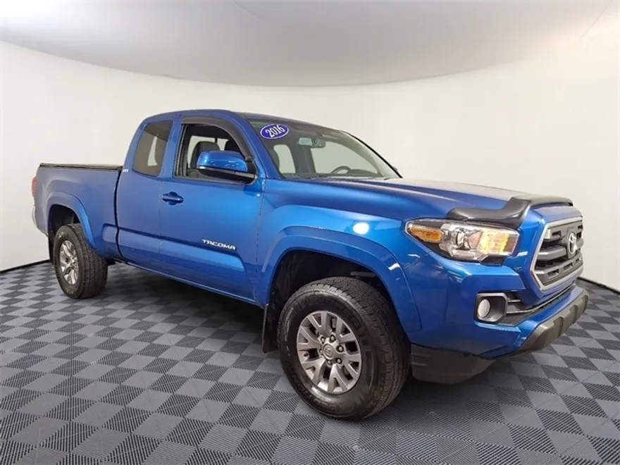 2016 Toyota Tacoma SR5 photo 1