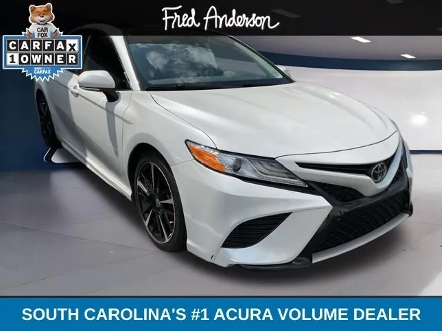 2020 Toyota Camry XSE photo 1