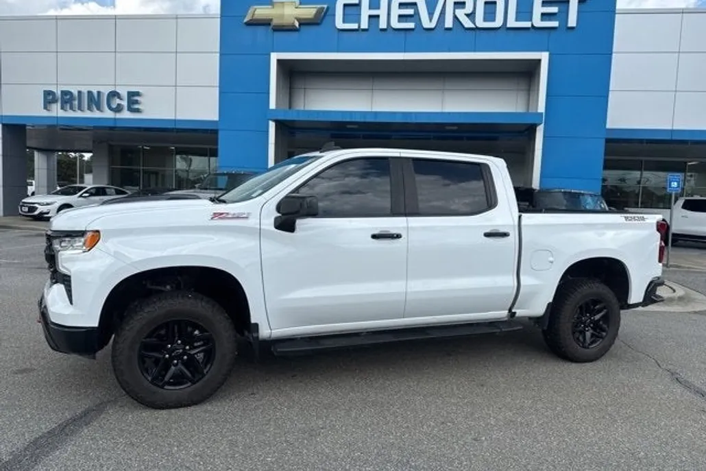 2023 Chevrolet Silverado 1500 LT Trail Boss photo 1