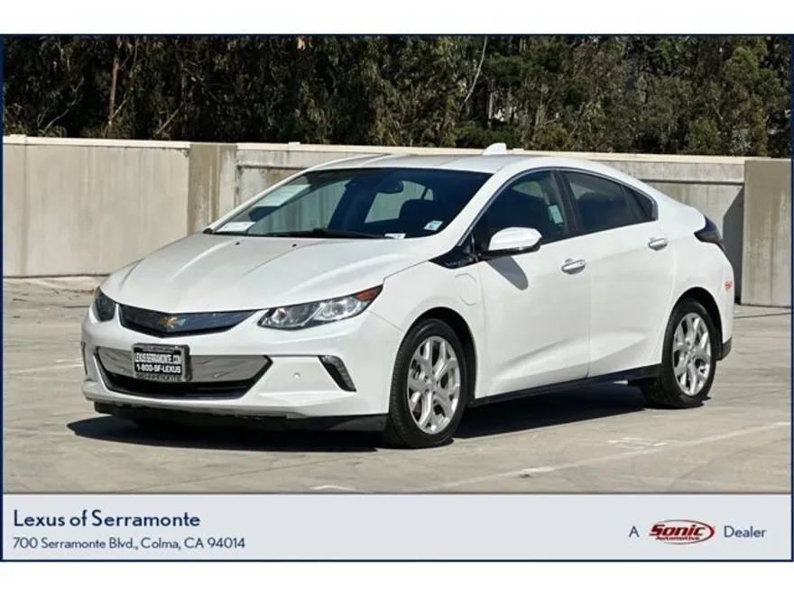 2017 Chevrolet Volt Premier photo 1