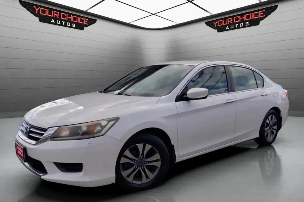 2013 Honda Accord LX photo 1