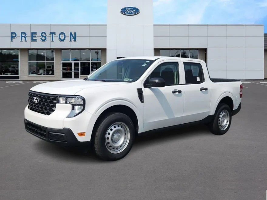 2025 Ford Maverick XL photo 1
