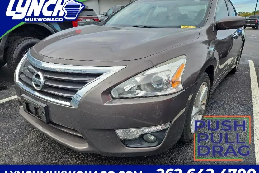 2015 Nissan Altima 2.5 SV photo 1