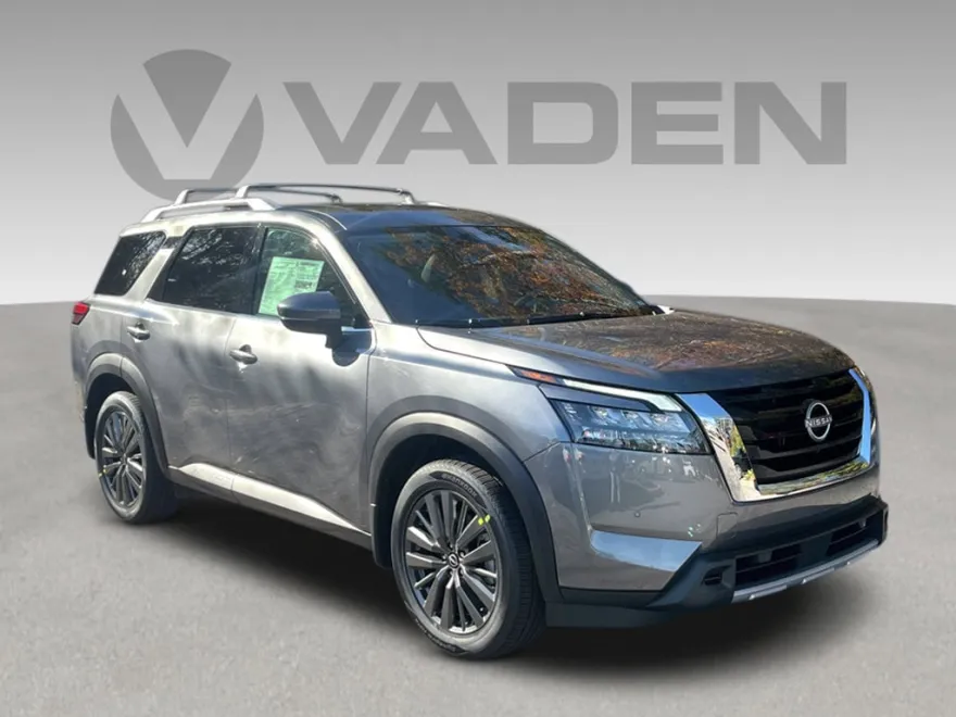 2025 Nissan Pathfinder SV photo 1