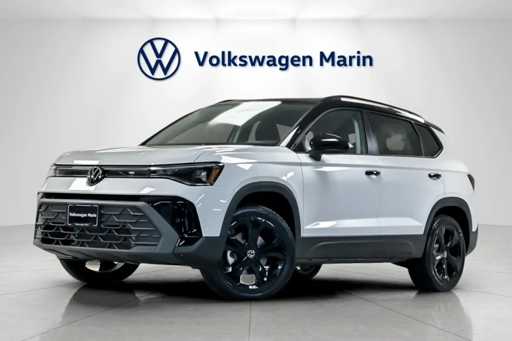 2025 Volkswagen Taos SE photo 1
