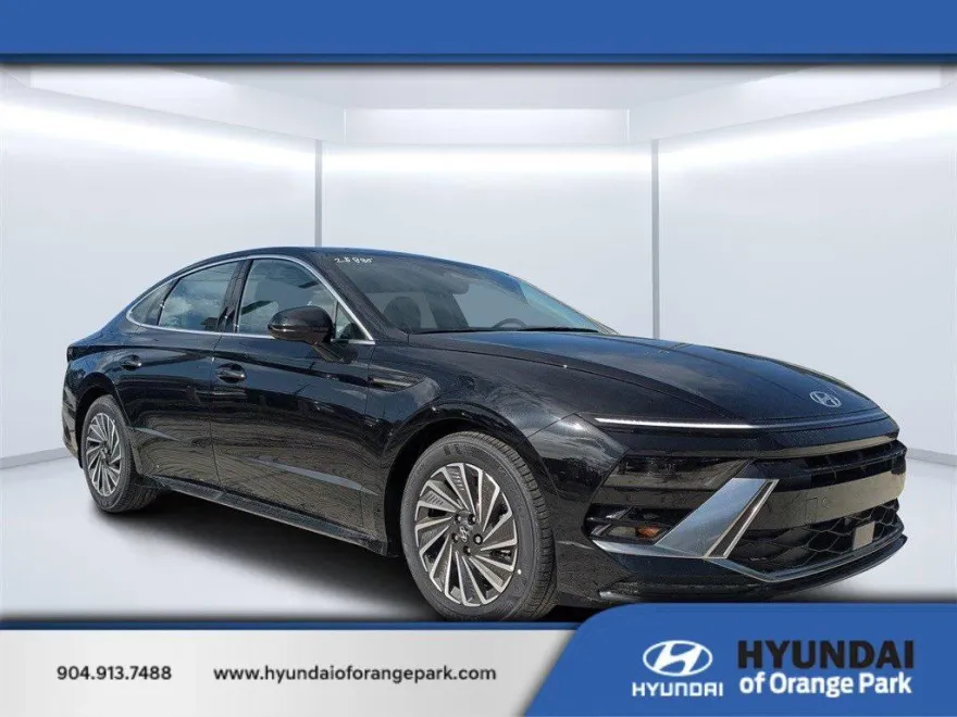 2025 Hyundai Sonata Hybrid SEL photo 1