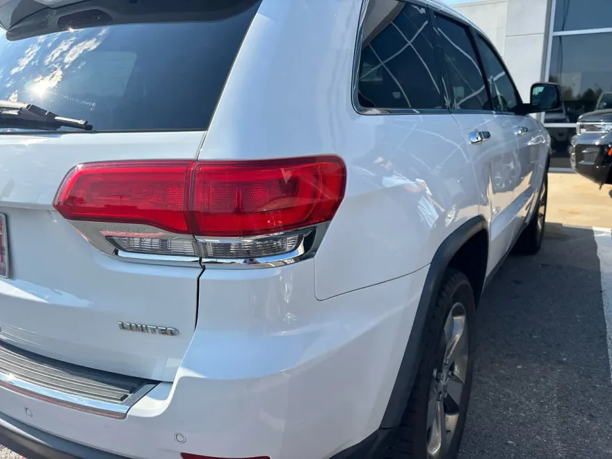 2015 Jeep Grand Cherokee Limited photo 1