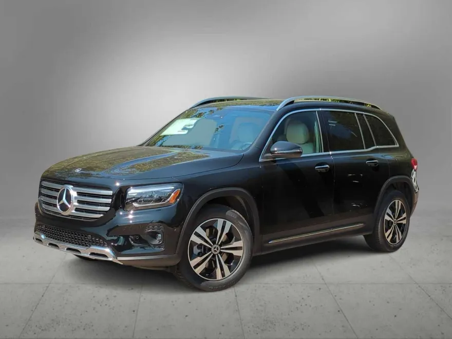 2025 Mercedes Benz GLB 250 4MATIC photo 1