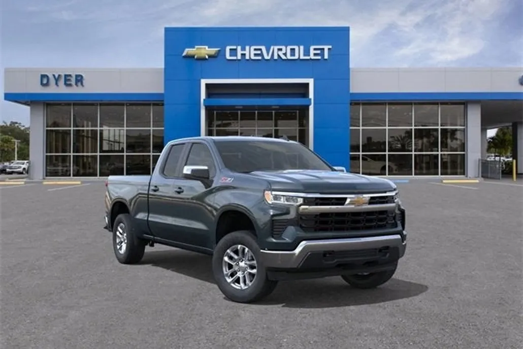 2026 Chevrolet Silverado 1500 LT photo 1