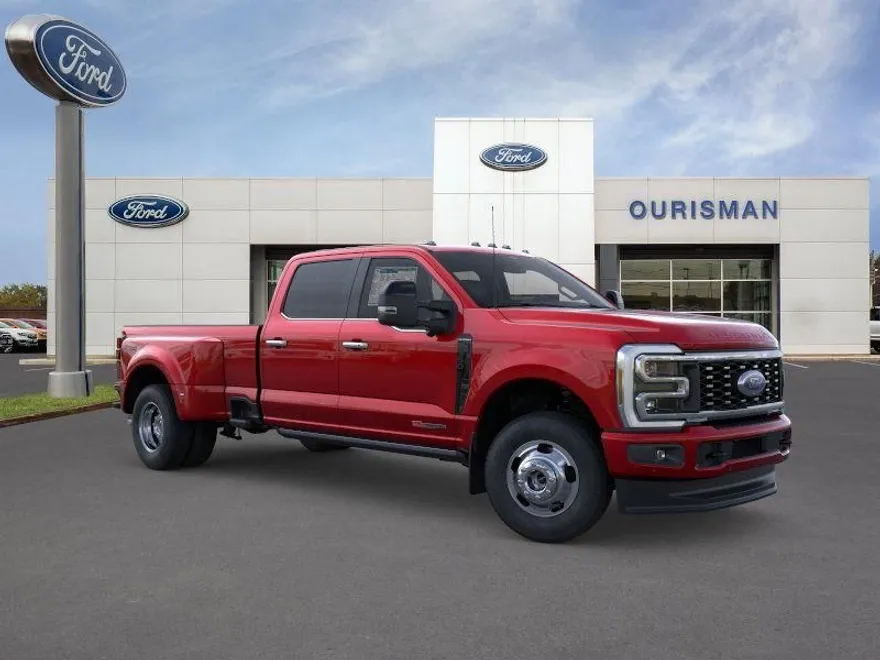 2026 Ford F-350 Platinum photo 1