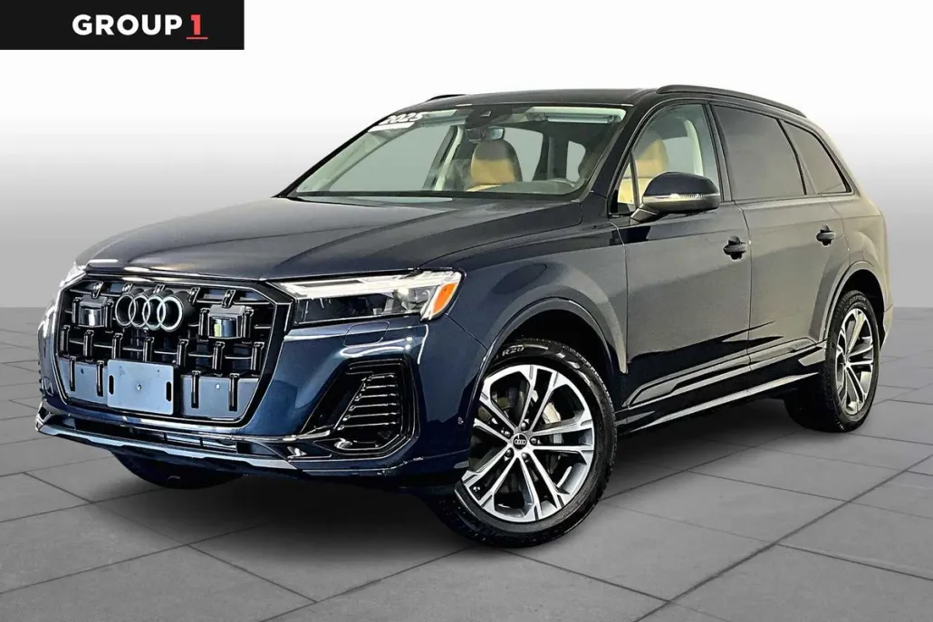 2025 Audi Q7 45 Premium Plus photo 1