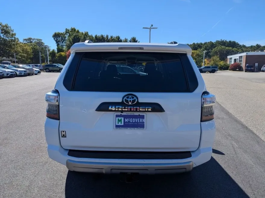 2024 Toyota 4Runner TRD Off-Road photo 1