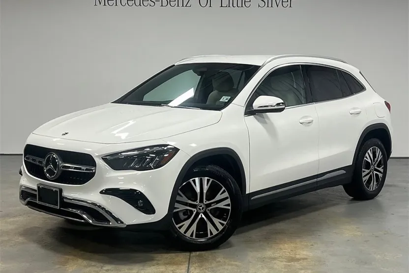 2025 Mercedes Benz GLA 250 4MATIC photo 1