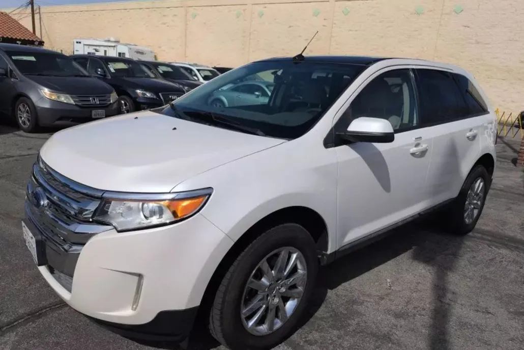 2014 Ford Edge SEL Sport photo 1