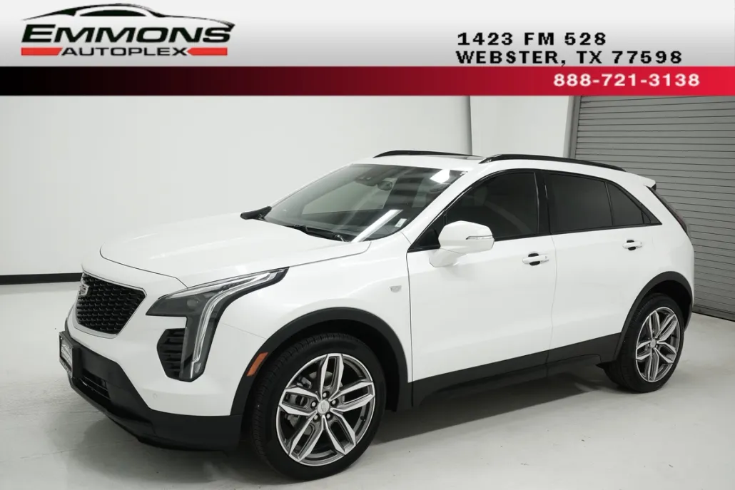 2023 Cadillac XT4 Sport photo 1