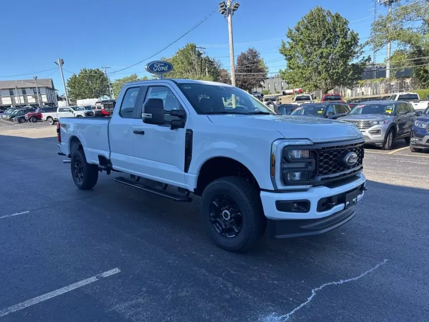 2026 Ford F-350 photo 1