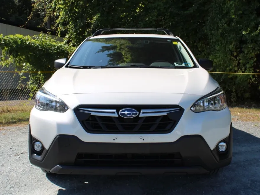 2023 Subaru Crosstrek Base photo 1