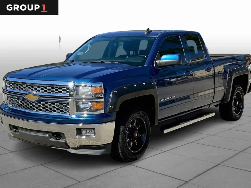 2015 Chevrolet Silverado 1500 LT photo 1