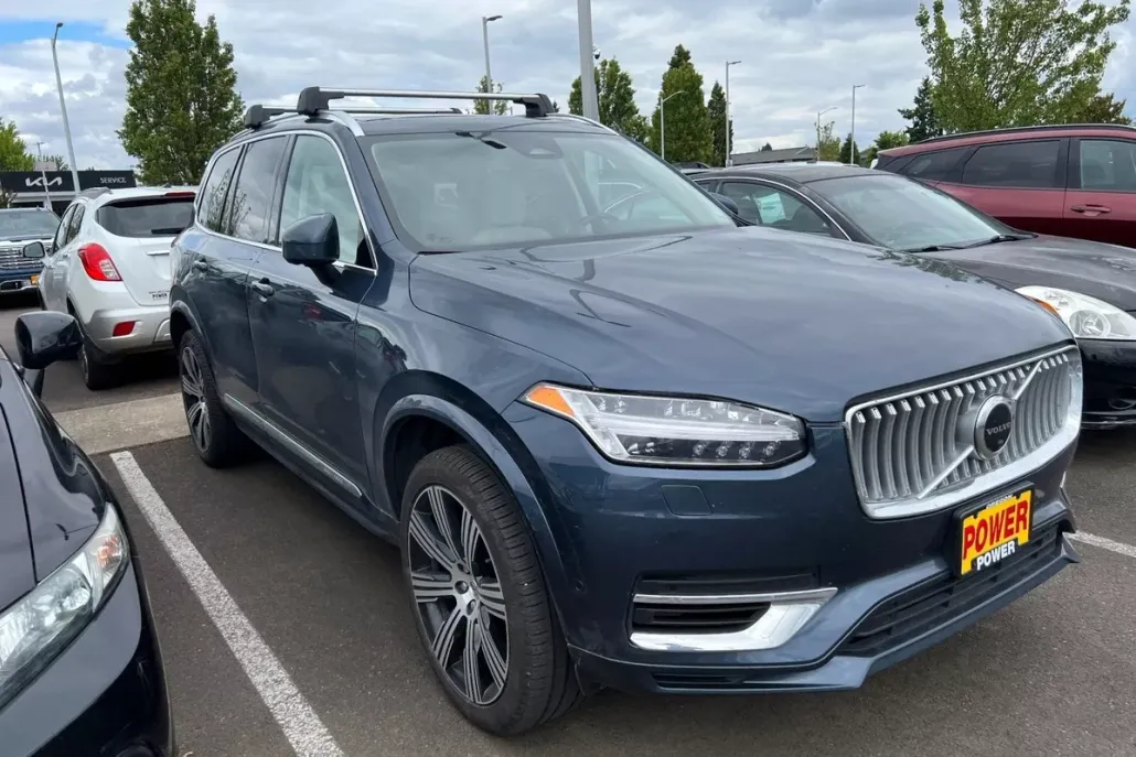 2023 Volvo XC90 Recharge T8 Plus photo 1