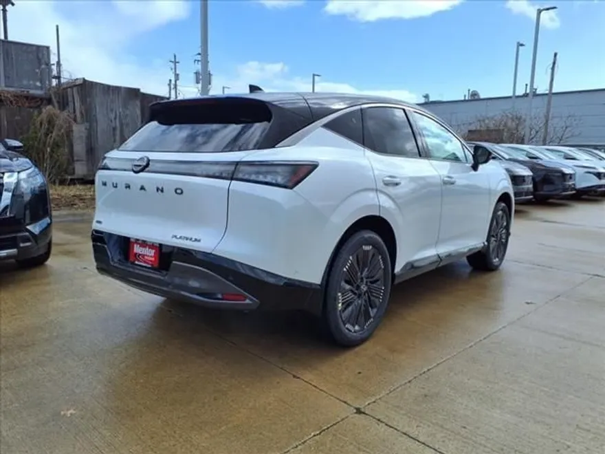 2025 Nissan Murano Platinum photo 1