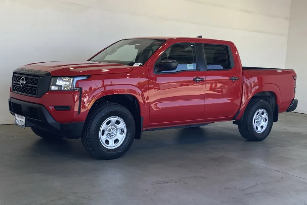2024 Nissan Frontier S Crew Cab photo 1