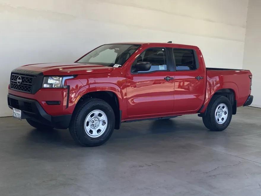 2024 Nissan Frontier S Crew Cab photo 1