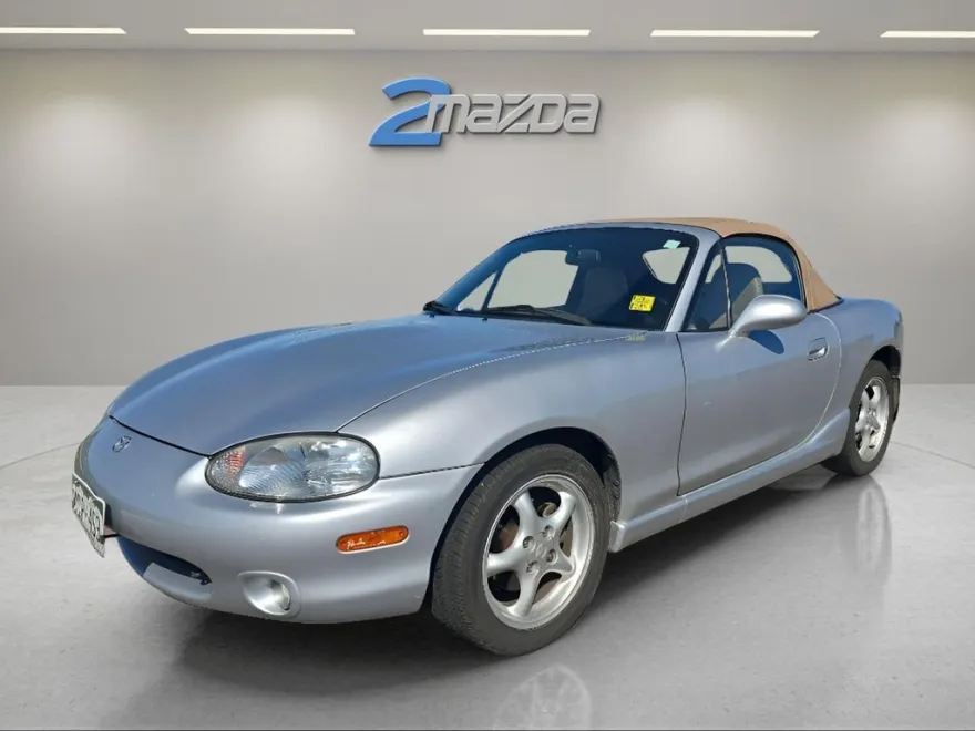 2000 Mazda MX-5 Miata Miata Base photo 1