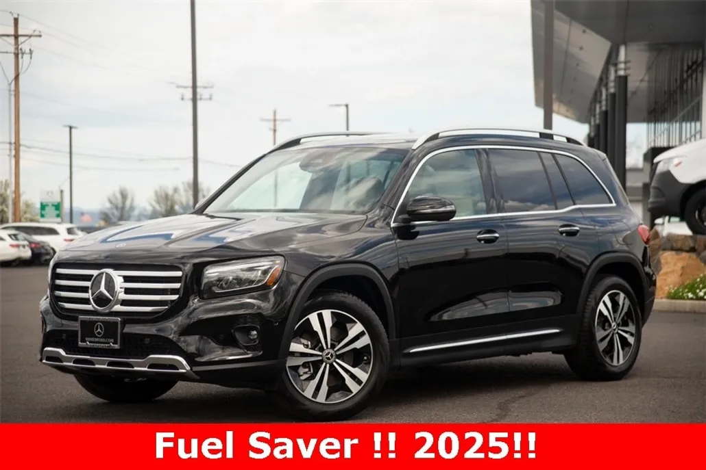 2025 Mercedes Benz GLB 250 4MATIC photo 1