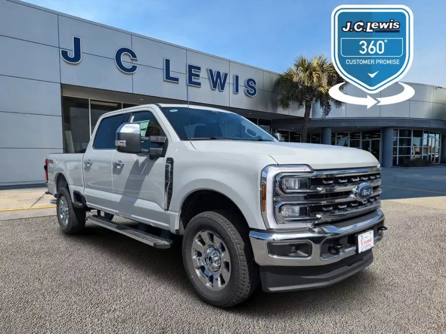 2026 Ford F-250 Lariat photo 1