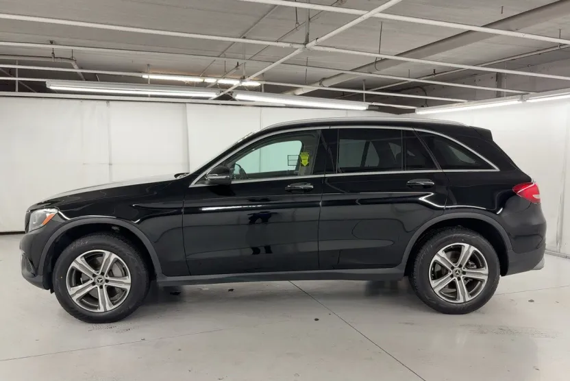 2019 Mercedes Benz GLC 300 photo 1