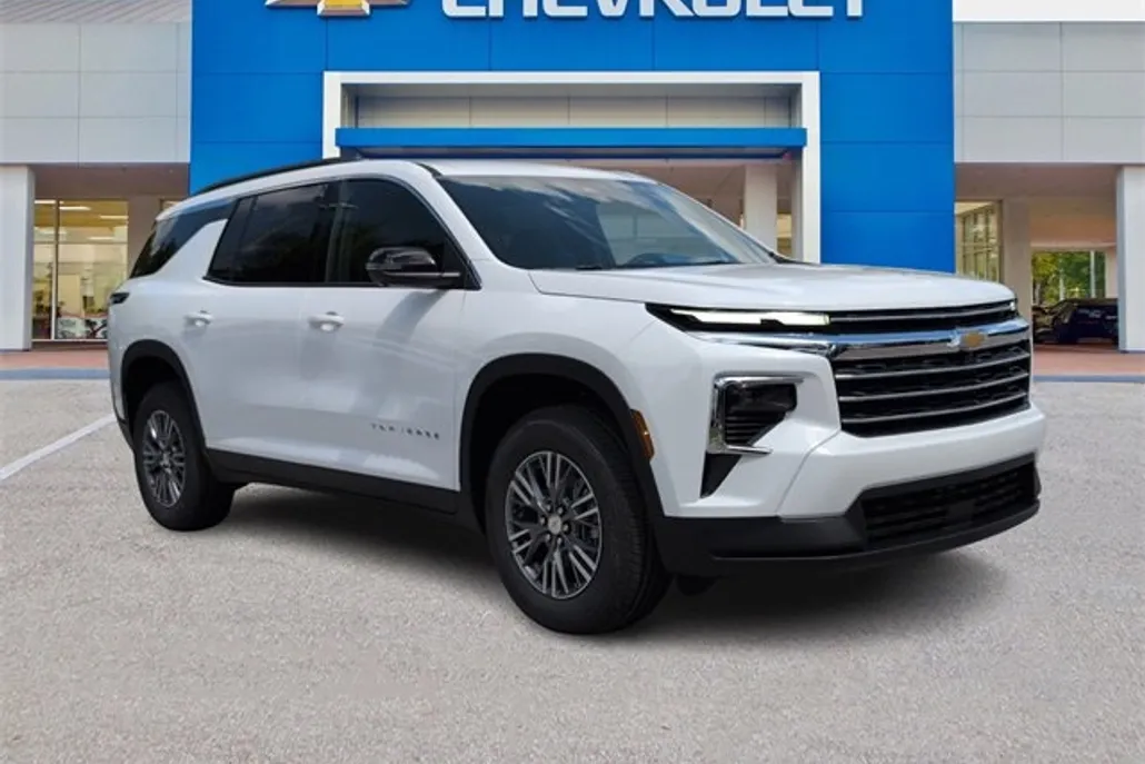 2026 Chevrolet Traverse photo 1
