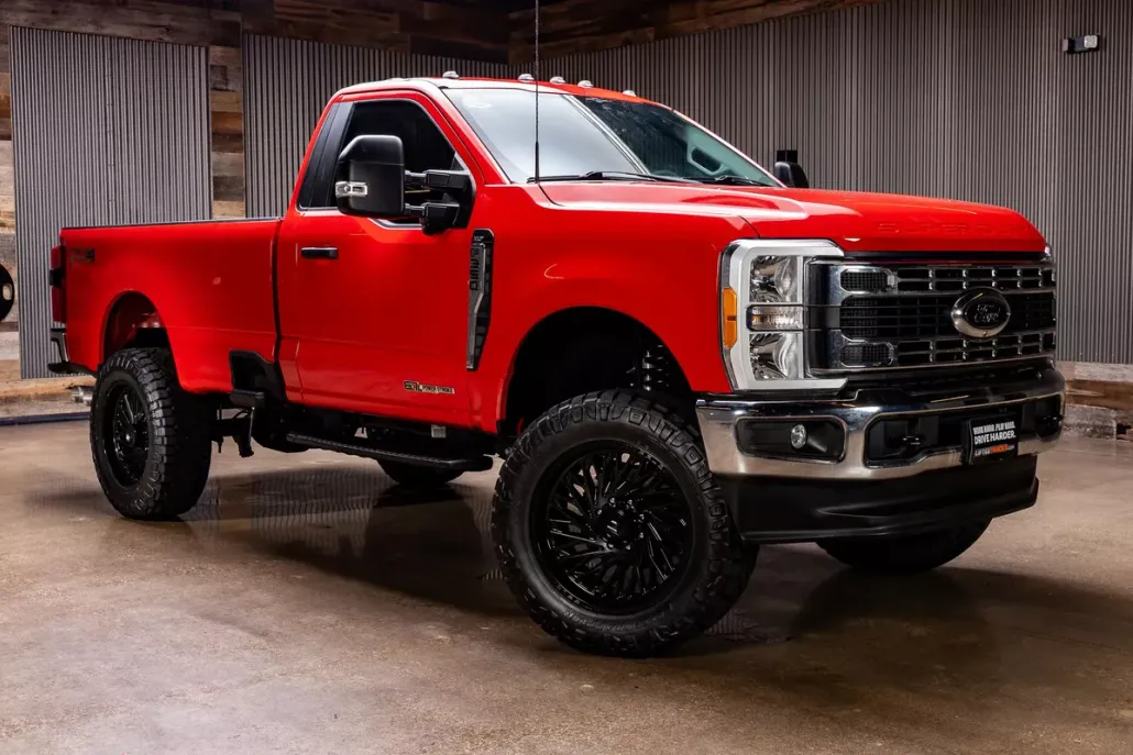 2023 Ford F-350 photo 1