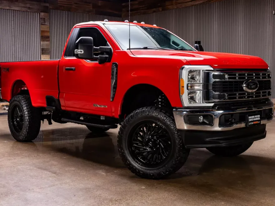 2023 Ford F-350 photo 1