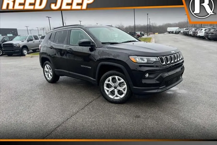 2025 Jeep Compass Latitude photo 1
